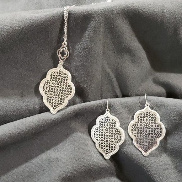 New silver lantern set - Picture 1 of 4